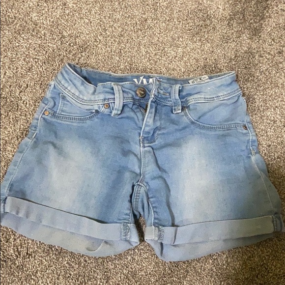 jean shorts - Picture 1 of 2